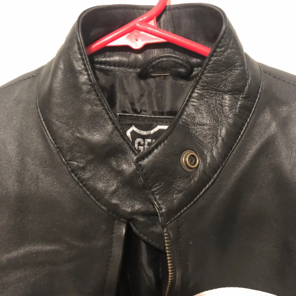 *SOLD* Vintage Leather Motorcycle Women’s Jacket - Picture 2 of 10